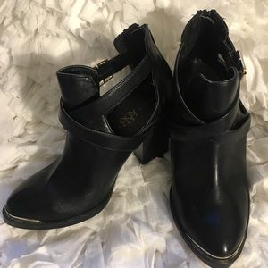 Rock & Republic Cut Out Ankle Booties